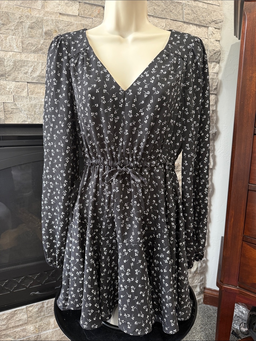Steve Madden Black and White Long Sleeve Dress